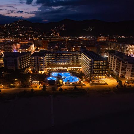 Hotel Tahiti Playa Санта Сузана Екстериор снимка