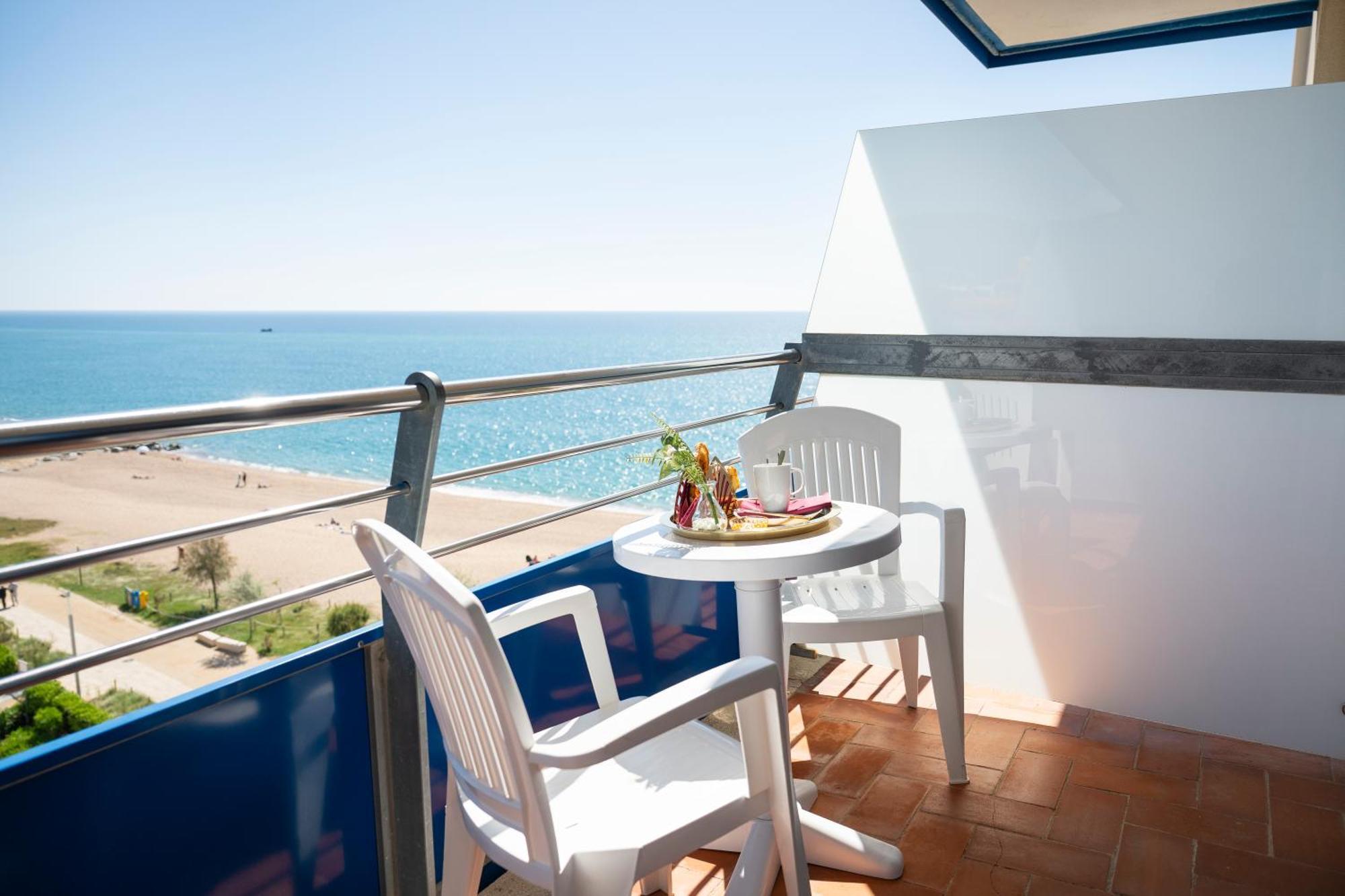 Hotel Tahiti Playa Санта Сузана Екстериор снимка