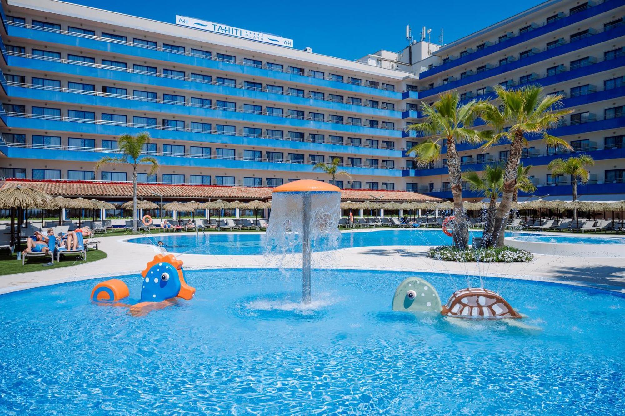 Hotel Tahiti Playa Санта Сузана Екстериор снимка