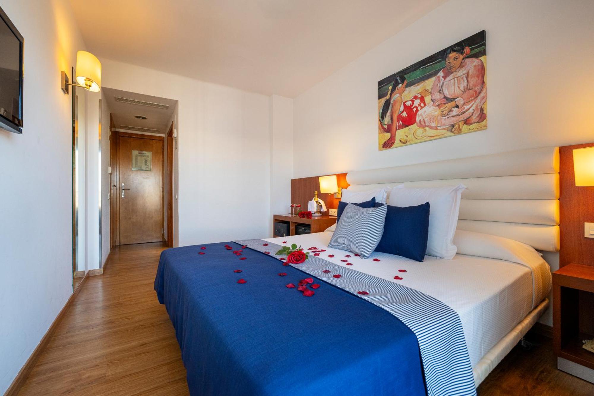 Hotel Tahiti Playa Санта Сузана Екстериор снимка